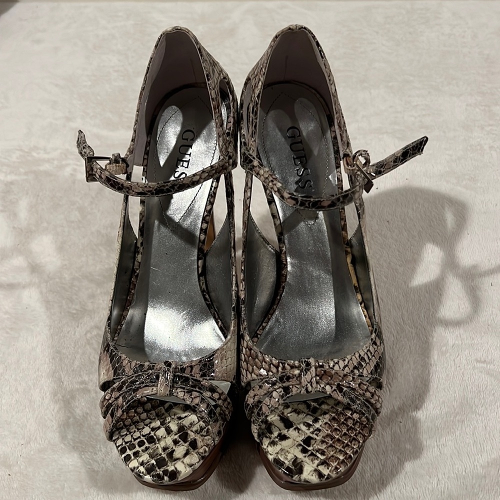 Women’s Guess light natural heels
